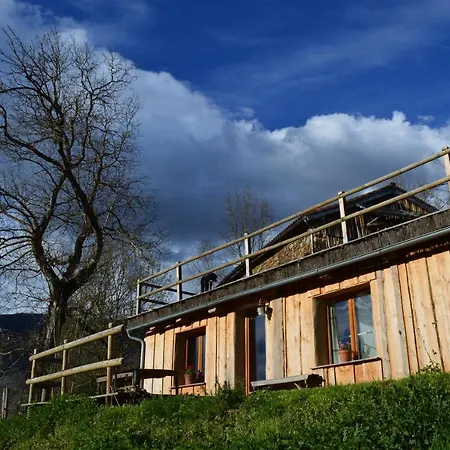 Lodge Le Petit à Jourtau *
