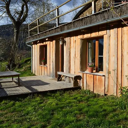 Le Petit à Jourtau Lodge Aleu