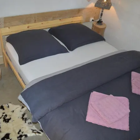 Lodge Le Petit à Jourtau Aleu
